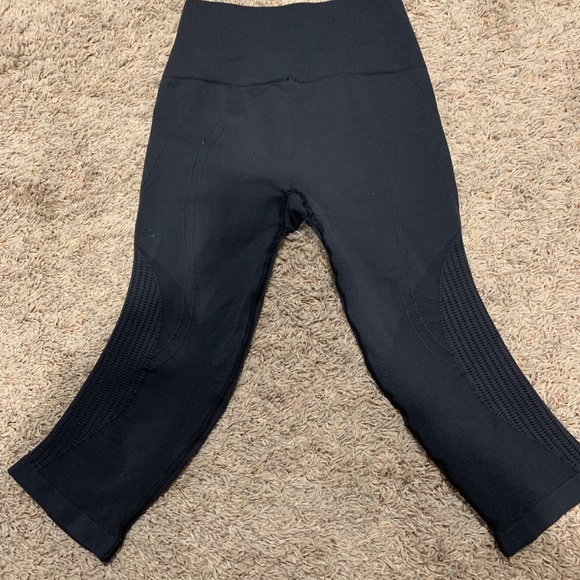 Lululemon Leggings - Picture 3 of 5